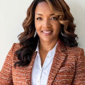 Meet your Posher, 🌻danielle